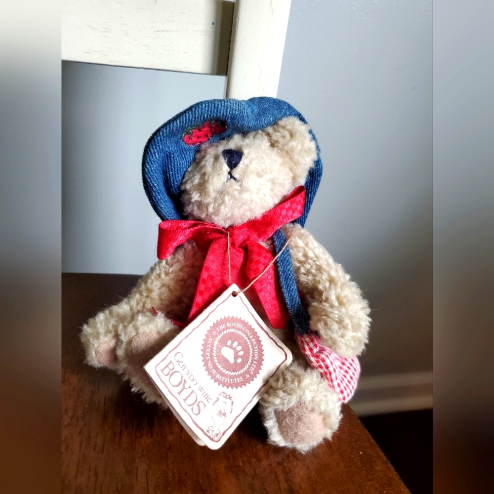 Boyds Bear 7" Alice B. Patchberry Hat strawberry